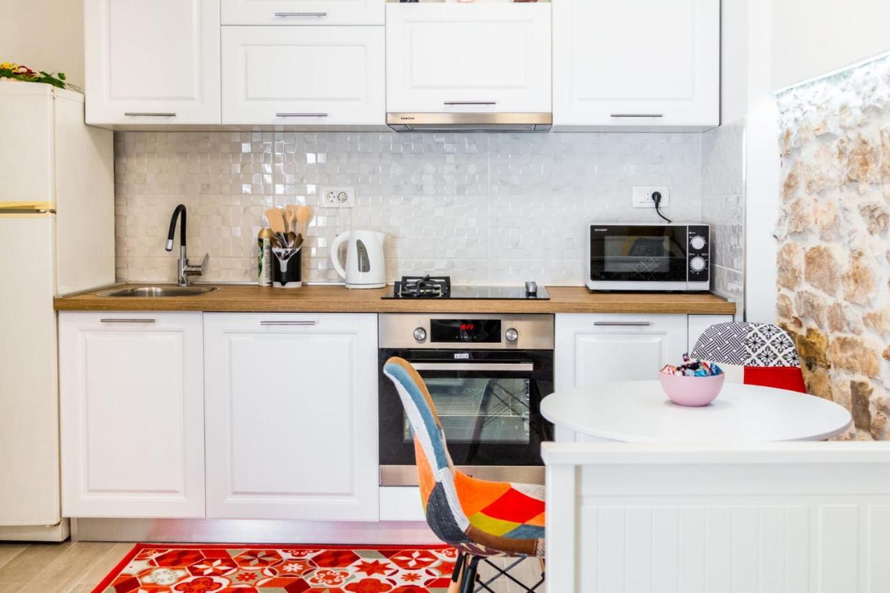 Studio Apartman Mirela Kastel Stafilic Kastela Ngoại thất bức ảnh