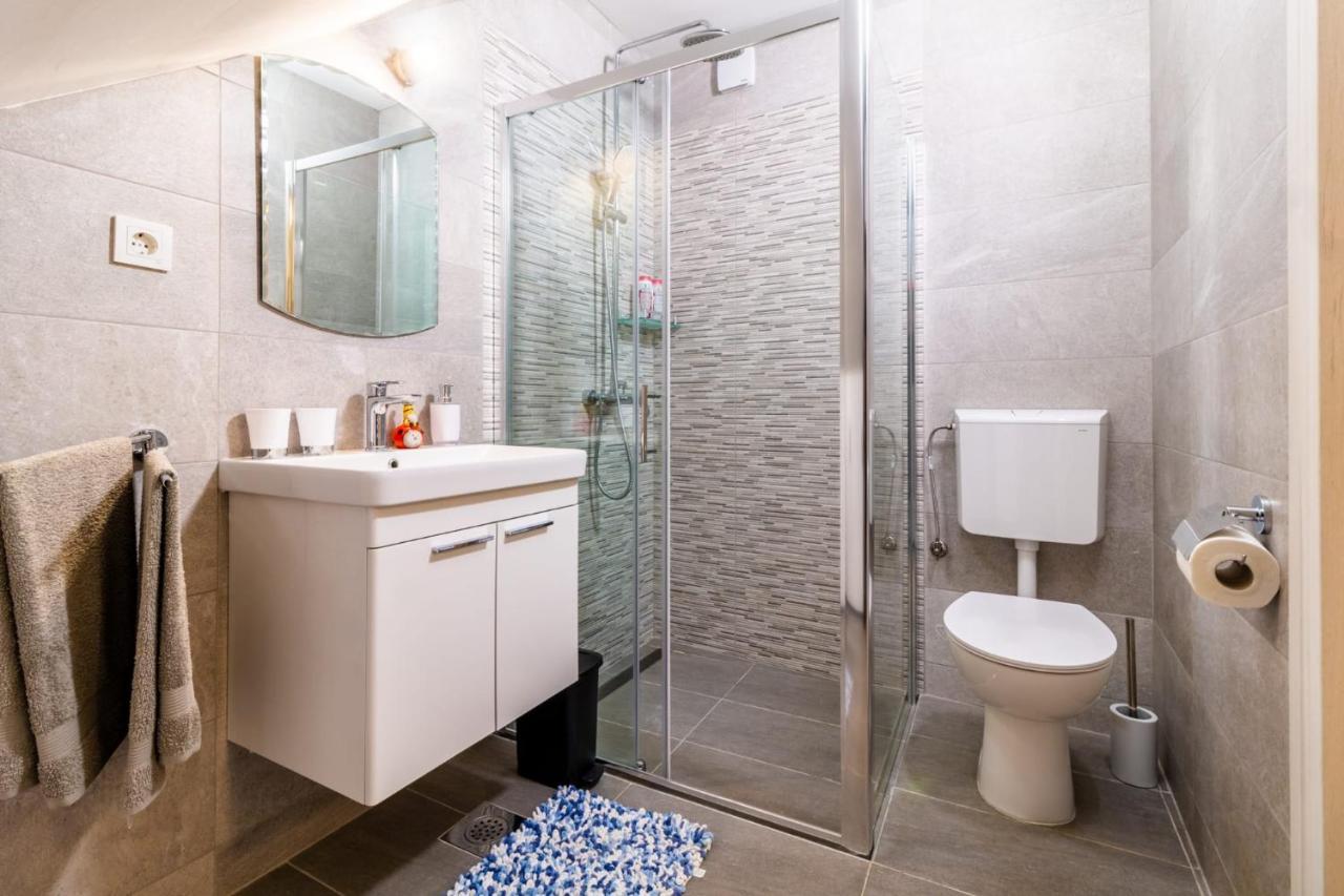 Studio Apartman Mirela Kastel Stafilic Kastela Ngoại thất bức ảnh