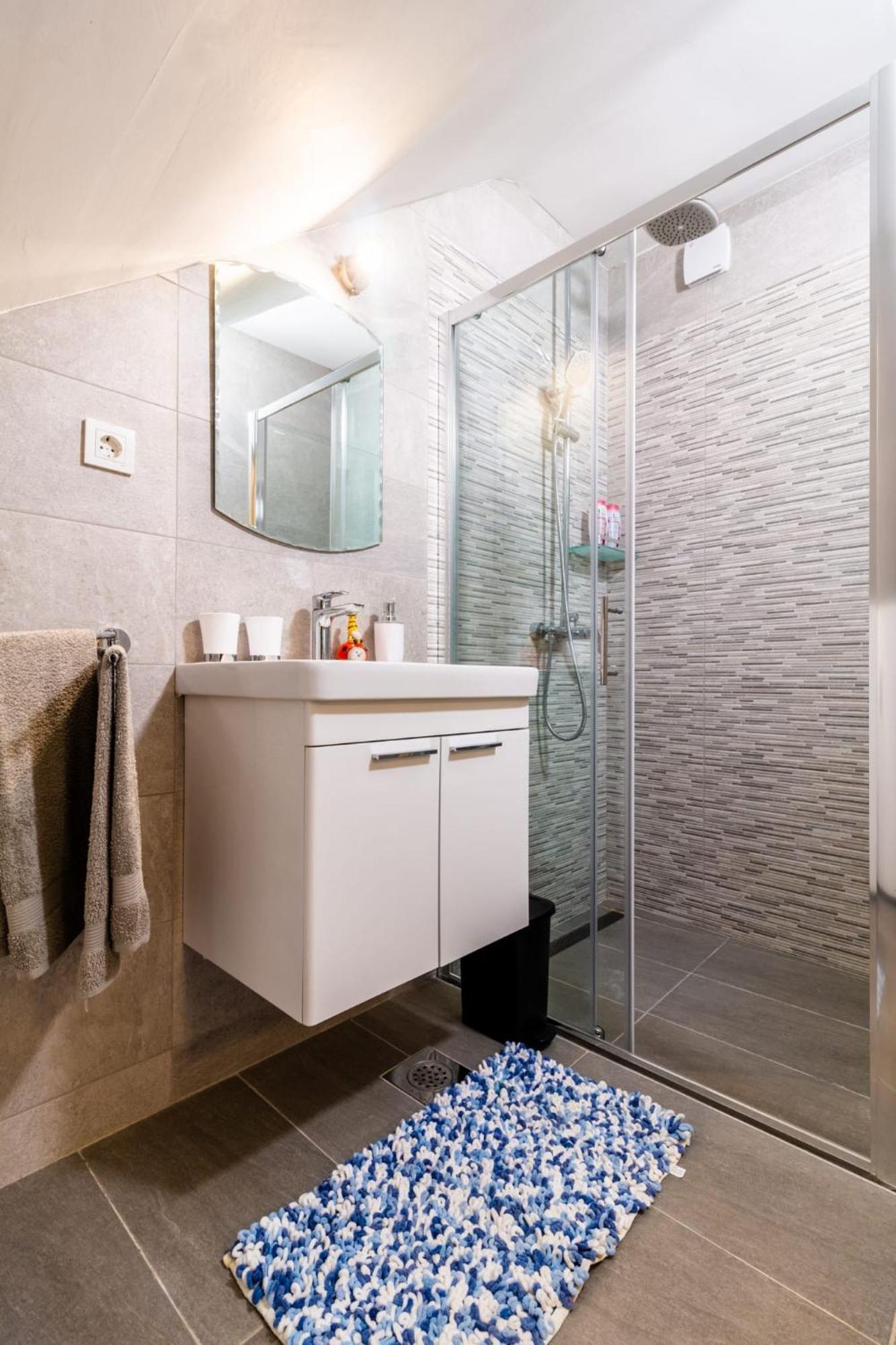 Studio Apartman Mirela Kastel Stafilic Kastela Ngoại thất bức ảnh